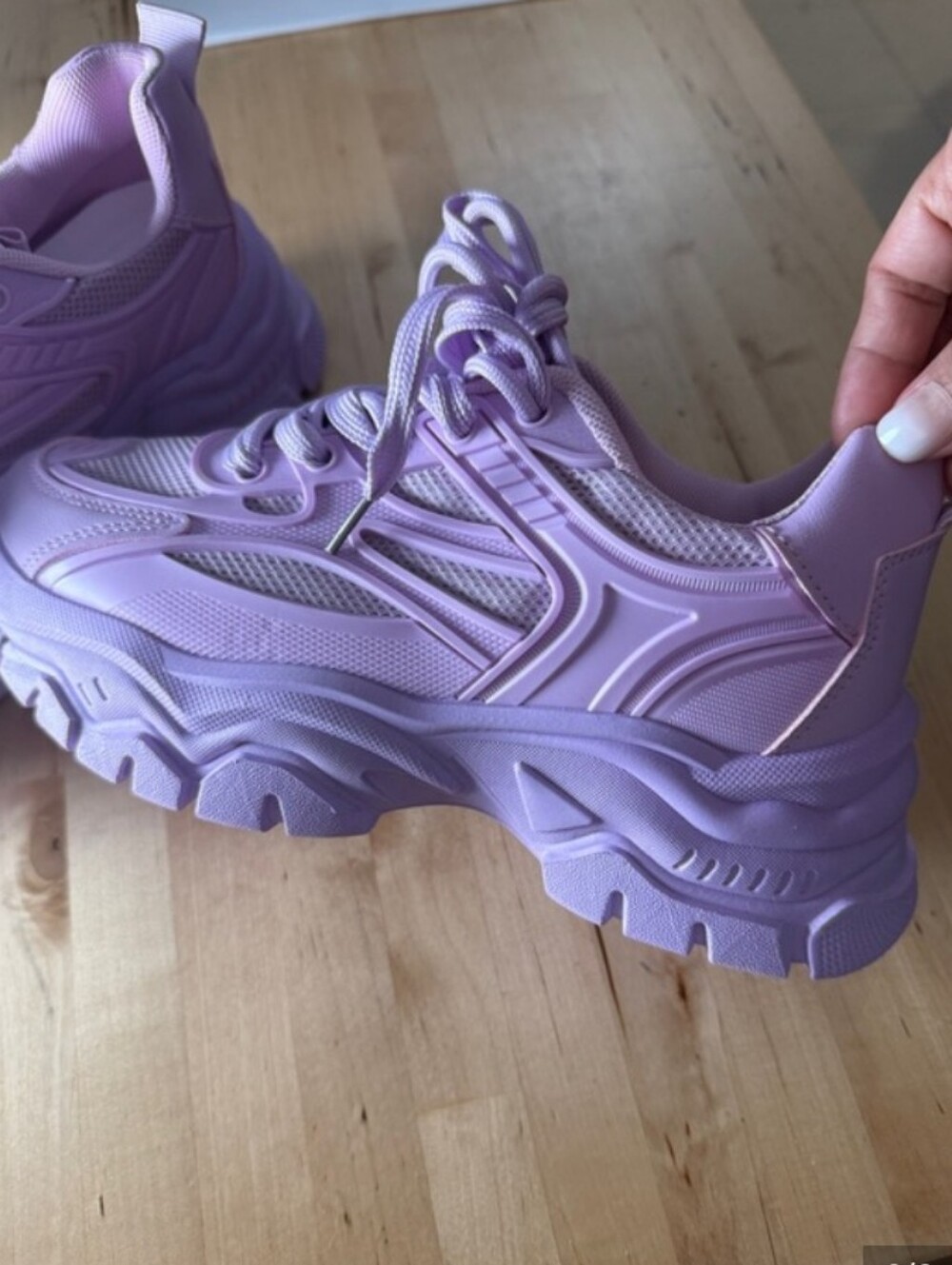 Women's Chunky Lilac Platform Sneakers - Trendy Lace-Up Trainers
